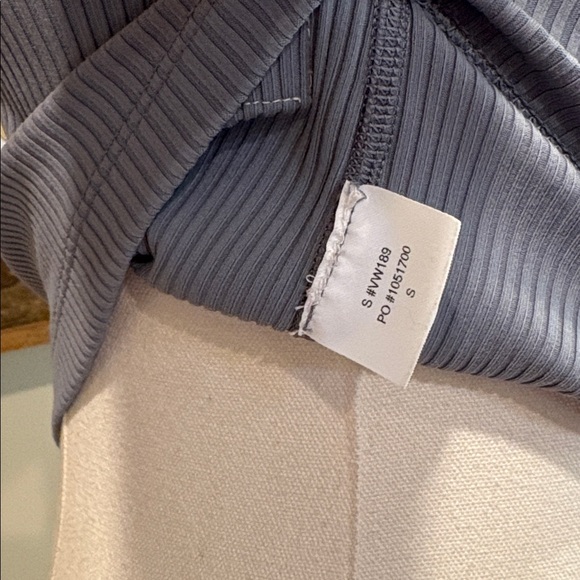 Vuori Blue Ribbed Tank Top - Picture 5 of 7